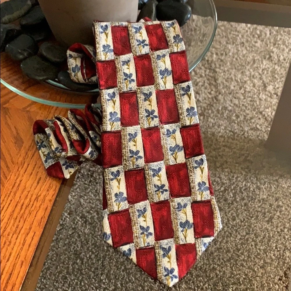 Alexander Julian Tie